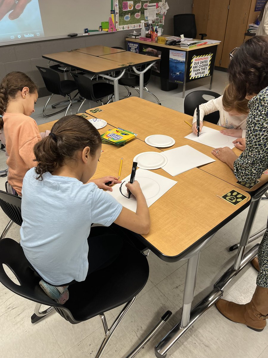 Ms_Maslak's tweet photo. Students and parents had a blast making Op Art Spinners at this years S.T.E.A.M night!! #STEAMRocks @NorthPalosSD117 https://t.co/h6GwZIrtHe