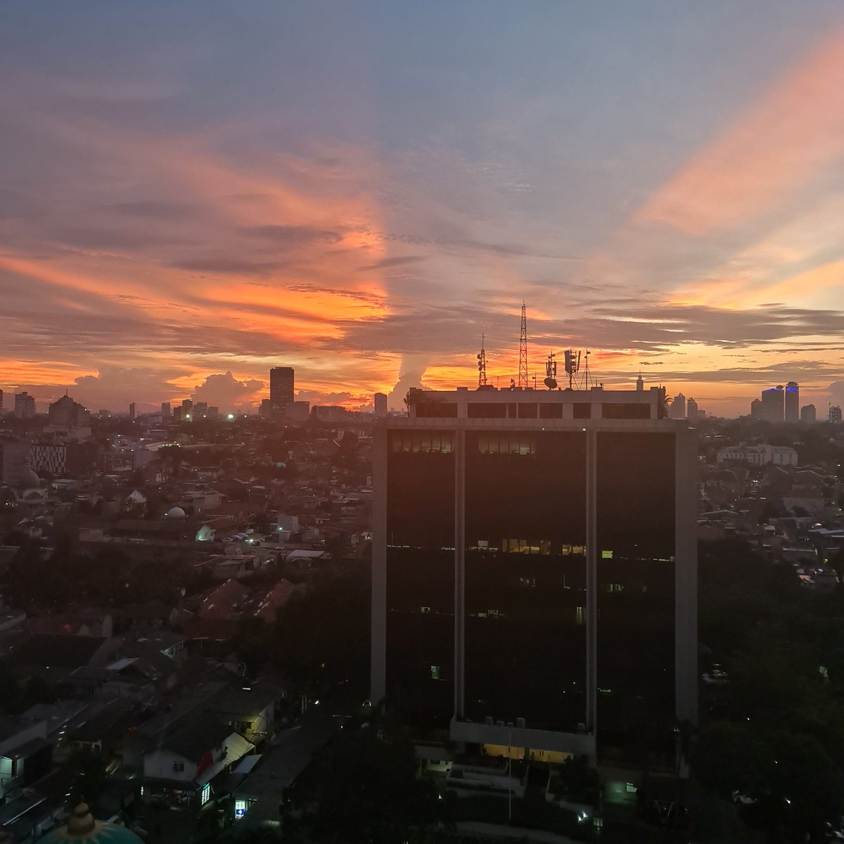 bahruilmawan's tweet photo. @tanyakanrl https://t.co/cf04N5XBzk