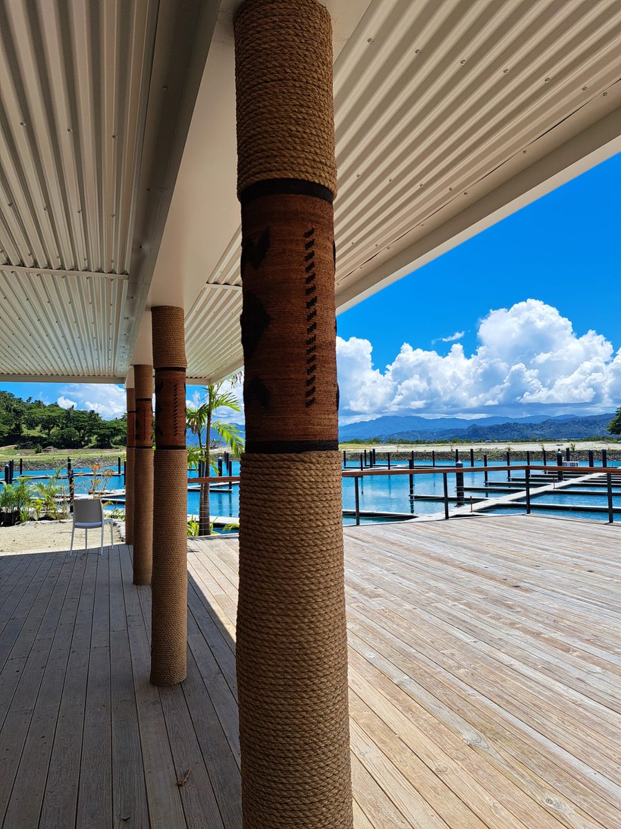 nawi_island's tweet photo. Meet Tevita Veiqaravi, a Fijian master craftsman from the northern part of Fiji, who creates functional pieces using traditional materials (Lalawa- the art of “tali magimagi”). Te's work is a testament to Fiji's rich cultural heritage and the immense talent of local craftsmen https://t.co/mlxKbDOR5S