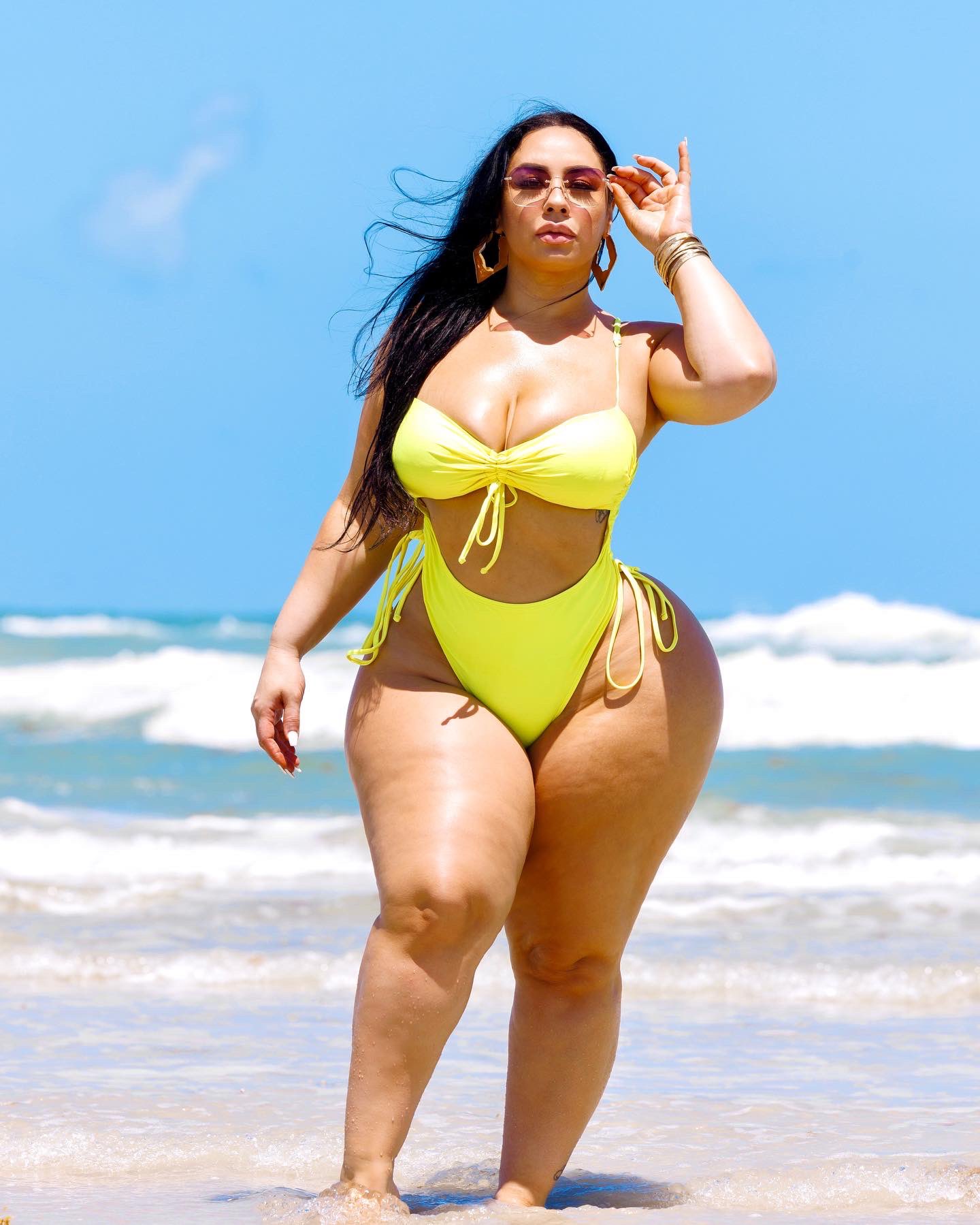 Selene Castle on X: Perfectly imperfect 💛😊 t.coOc4xtn2YJX  X