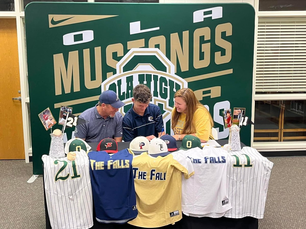USA_Prime_Roby's tweet photo. Congrats to another one of our guys. Proud of @Willsmith2411 and his family as he signs to further his baseball and academic career at @TFC_Baseball . 
Can’t wait to have one last ride with this dude……summer 2023. 
#Prime #FCA 
@Coach_MikeRoby @CoachG_Thomas @perry_n22 https://t.co/Oq8UCKqzVK
