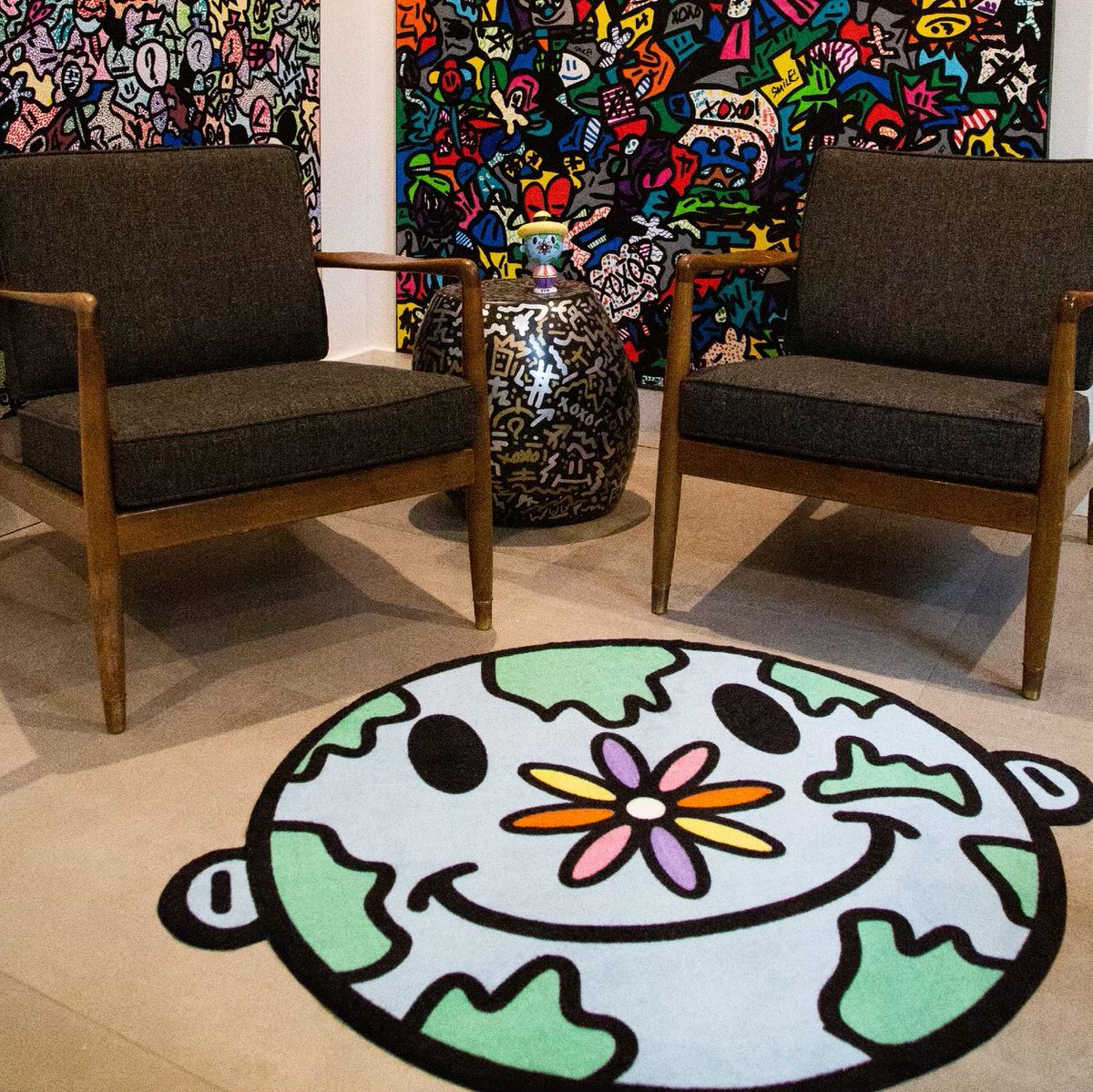 wyn317's tweet photo. Limited edition “Flower Nose” rugs by Vic Garcia now available @wyn317, 4320 NW 2 AVE, Miami, FL 33127 &amp; online at https://t.co/v755NaD6EM! #vicgarcia #wyn317 #limitededition #vicgarciaworld #art #artsy #atmdd #rug #artrug #miamiartscene #miami #fineart #artmiami #wynwoodmiami https://t.co/Q4hccGpNbU