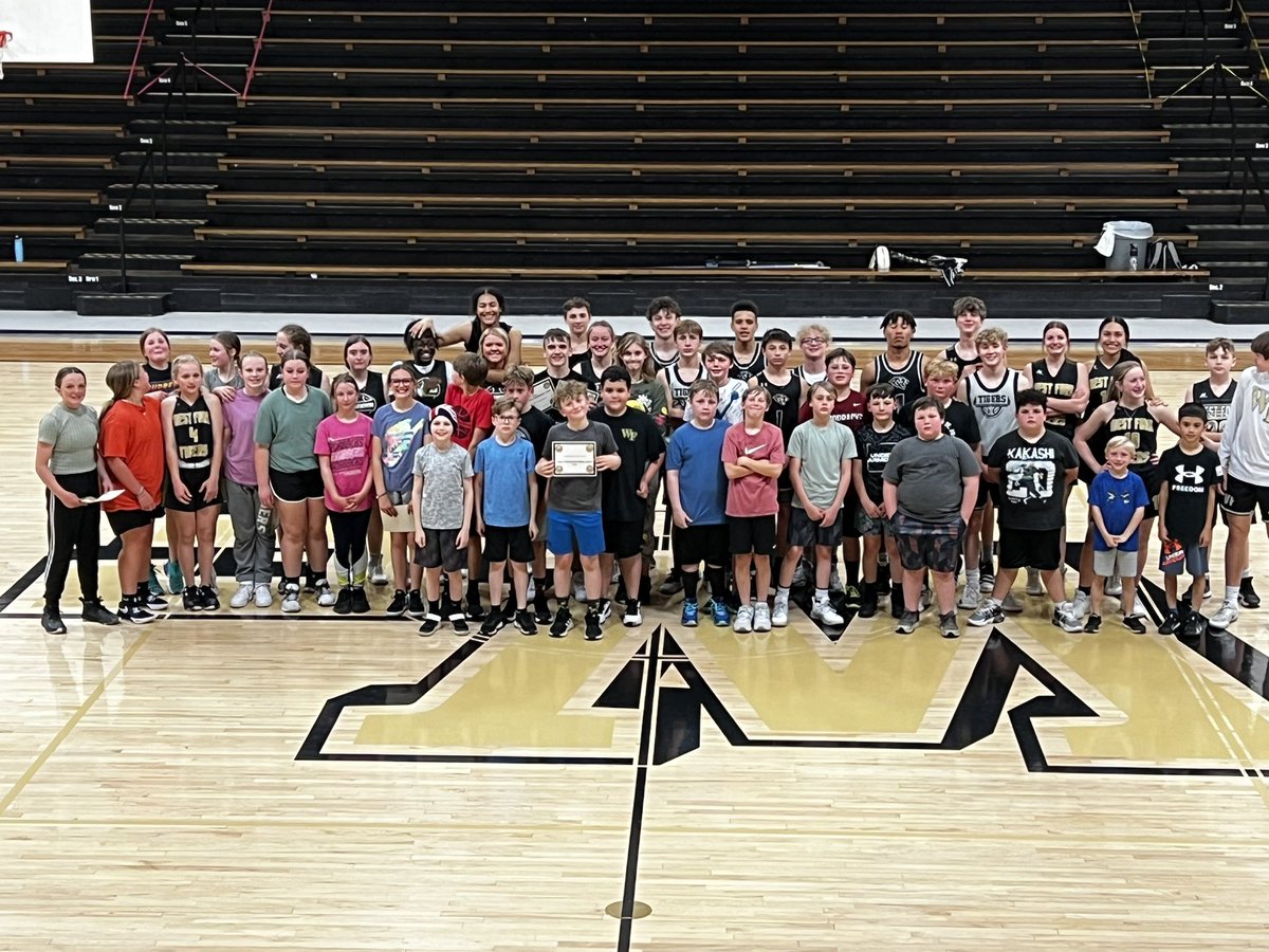 WFladyHoops's tweet photo. Day 2 of Little Tigers Basketball Camp! Named Camp hot shot winners and 1v1 winners! Great day to be a Tiger!! https://t.co/9EEtf09Gdf