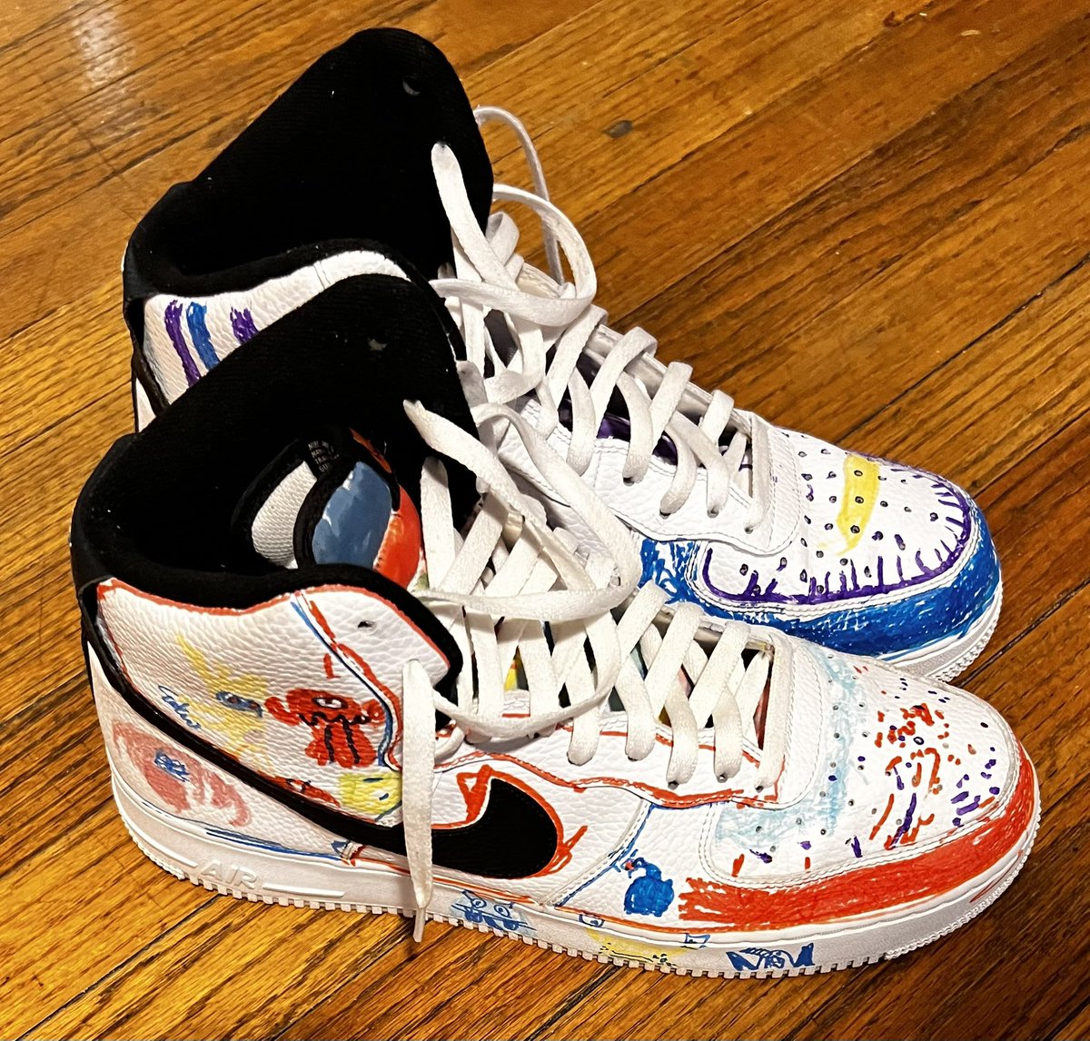 cphillpresents's tweet photo. @Dogami @Gap My 6 year old designed my sneakers. https://t.co/0zbMACrjbu
