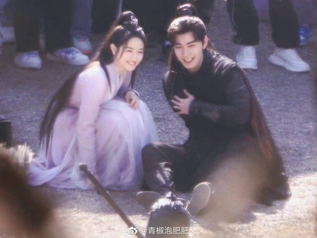 Lacuna_1024's tweet photo. Still miss Shangtan every day ;;

#TheStarryLove #LiLandi #ChenXingxu https://t.co/wHLFaChuBZ