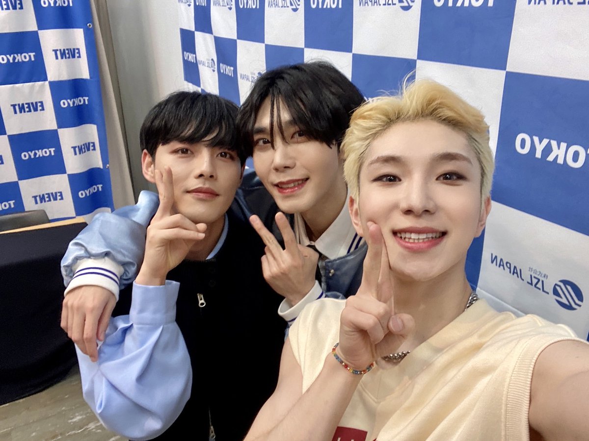 FCLIVE_official's tweet photo. ˚*.꒰🎞 #LAM LIVE TOUR in JAPAN 🎞꒱.*˚

🎬5/3(水) は20:30-開演🎬
💫当日券あり💫初回無料
📍新宿K-SQUARE3F

#ライクアムービー の魅力は...🤭
直接イベントでチェックしてください💘

🔗 ⇢ https://t.co/jGN7mV6rIm

#영화처럼 #LIKEAMOVIE #新大久保 #KPOP https://t.co/UHjP2SDID3