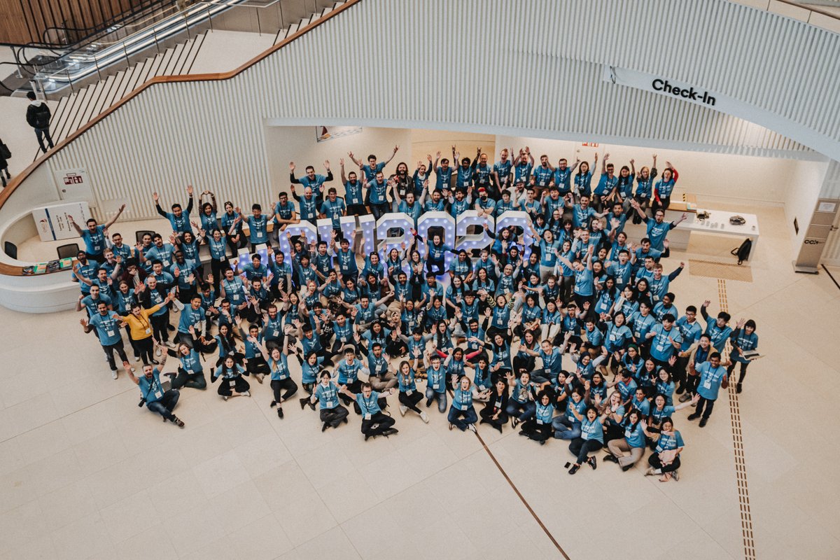 Eason_C13's tweet photo. I served as a student volunteer at the 2023 ACM CHI Conference last week.

By participating in the CHI conference as a volunteer, I was able to contribute to its organization and establish valuable connections with inspiring individuals worldwide.

#reCHInnecting #CHI23 #CHI2023 https://t.co/9maJ9eQwPf