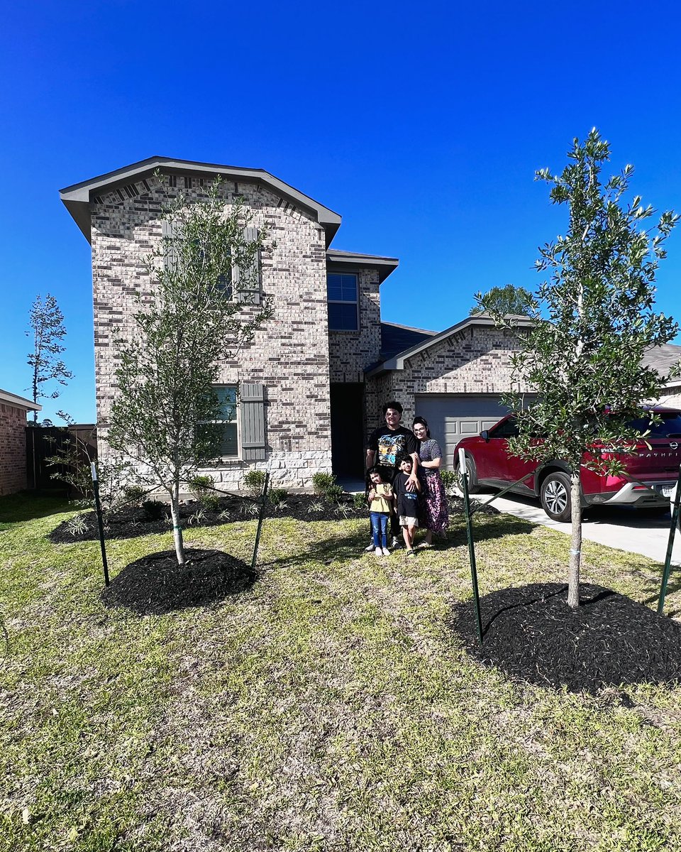 _helloitsjo's tweet photo. Can’t believe we are finally homeowners🥲💖 https://t.co/s1LTWWvmhz
