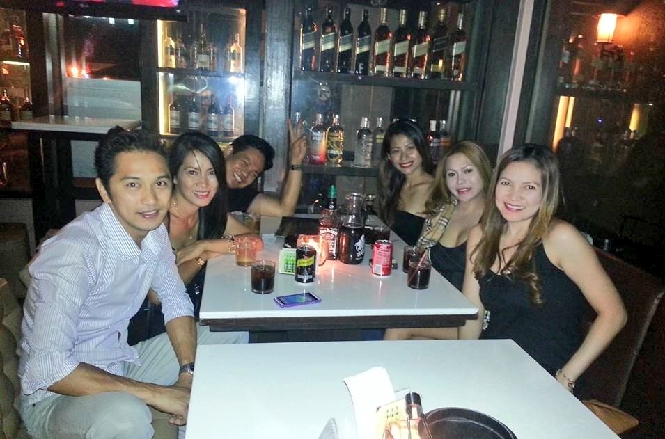 That evening with the ladies... na miss ko to..

#ReserveBar