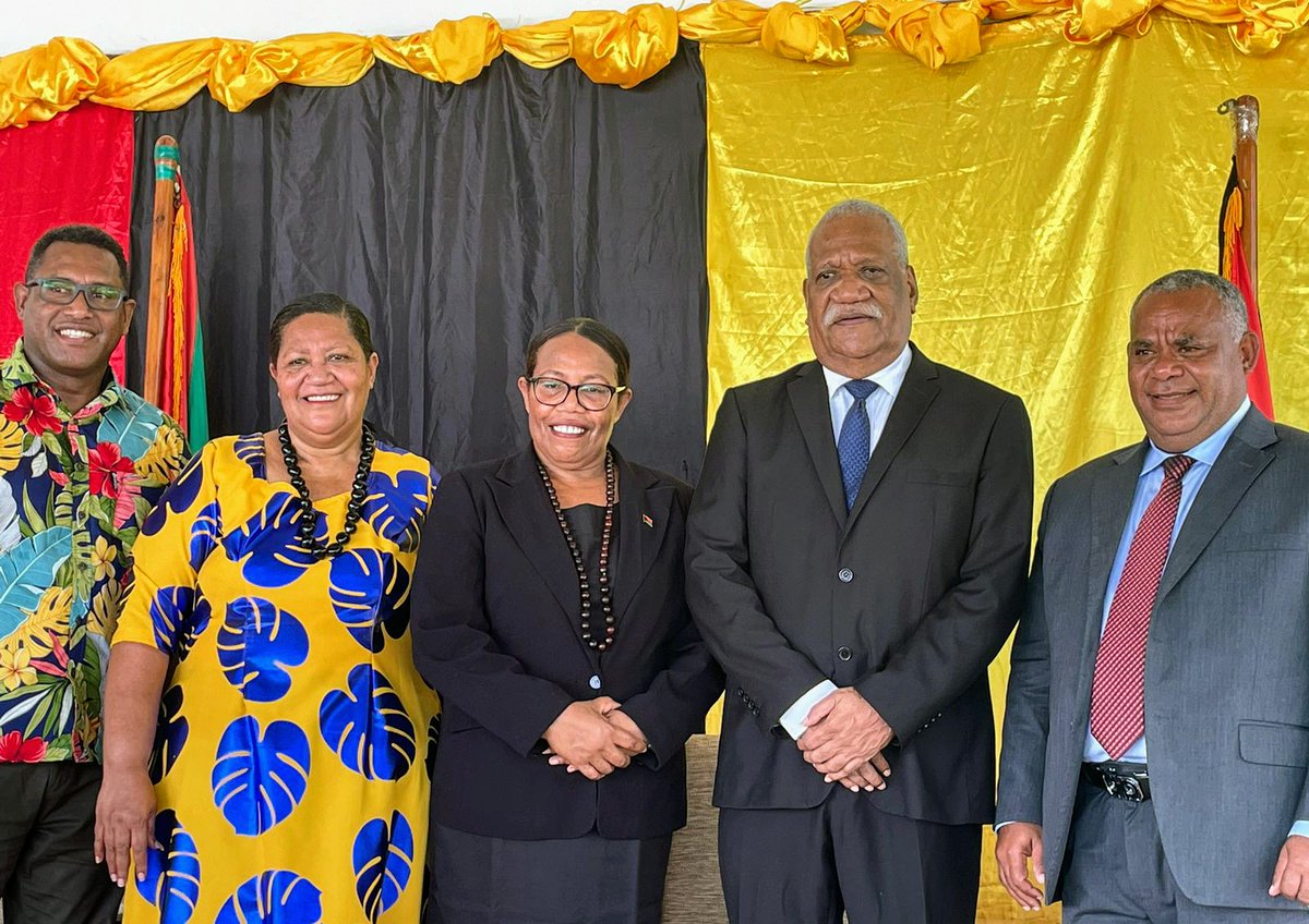 VMofaicet's tweet image. Today Vanuatu has commissioned the first female Head of Mission H.E. Mrs. Viranria Brown as the Vanuatu High Commissioner-designate to the Republic of Fiji.
