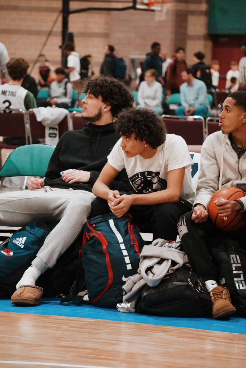 Rhode Island Rivals tweet media