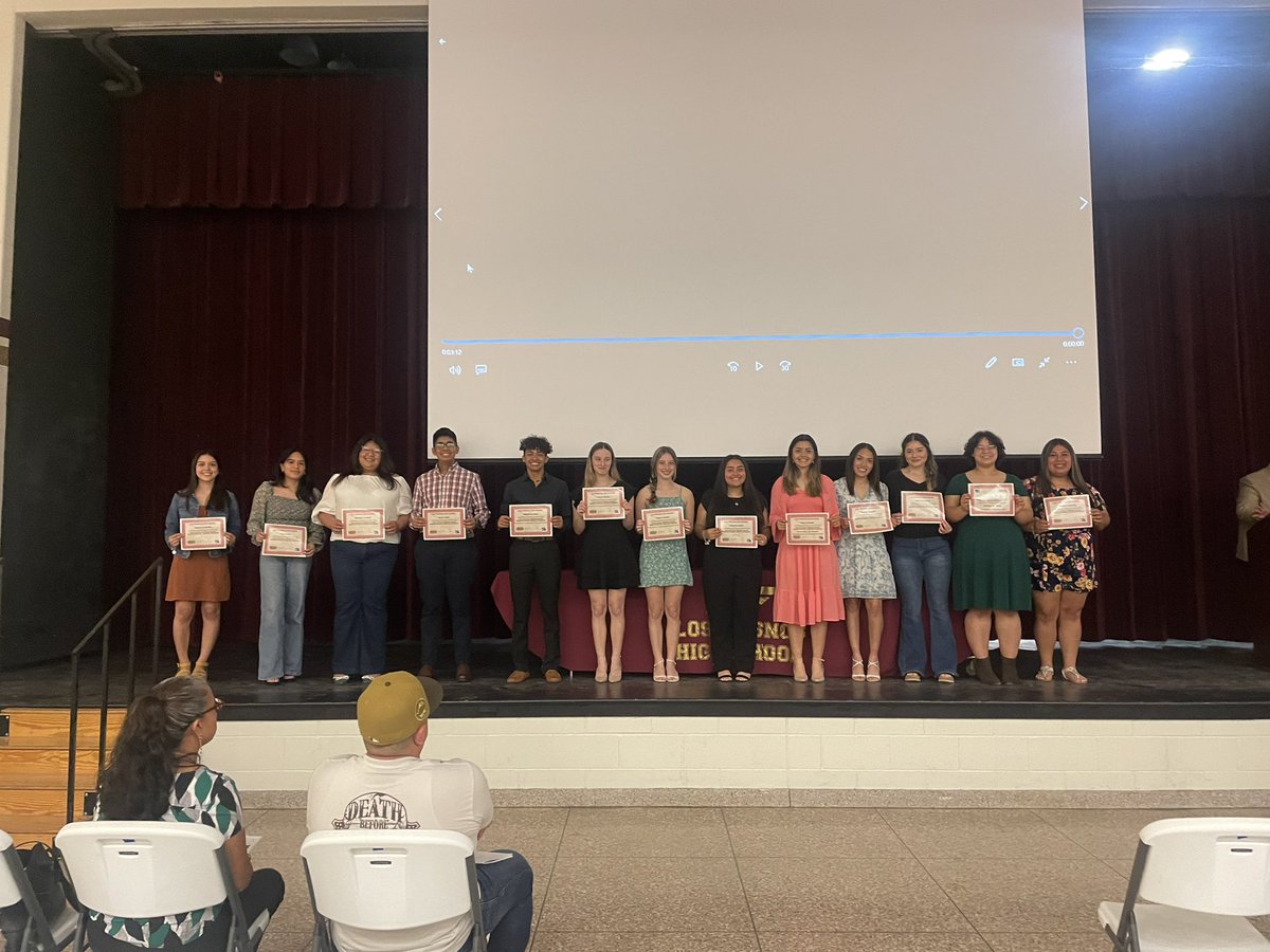 LFCISDAT's tweet photo. Our banquet before the banquet! The team behind the team. Our kids will accomplish great things in the future! https://t.co/VTdlYKJbVb