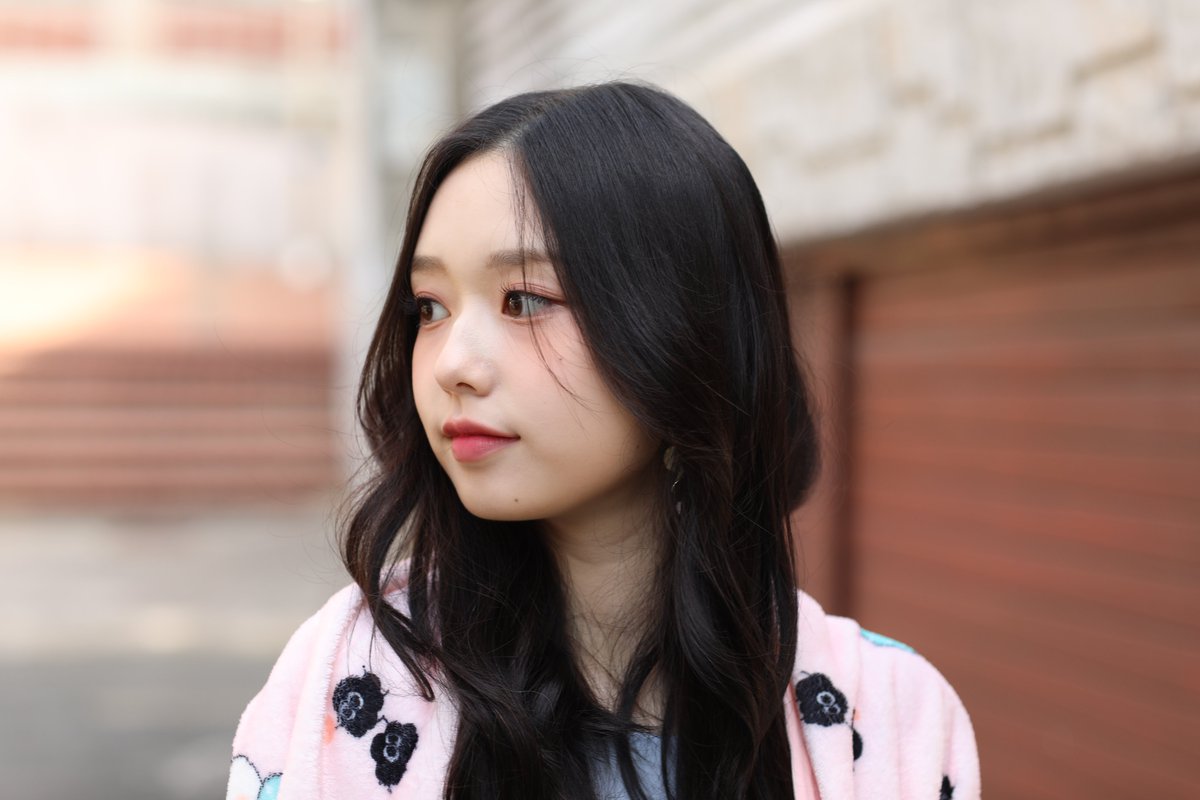 cherrykimdoah's tweet photo. #KIMDOAH #김도아 #キムドア #도아 #DOAH #KPOP https://t.co/F9U09dAr7g