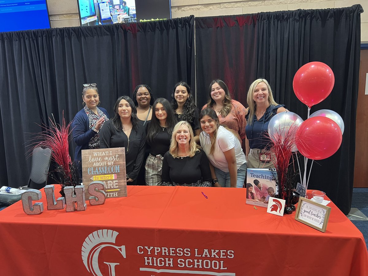 Cy Lakes HS tweet media