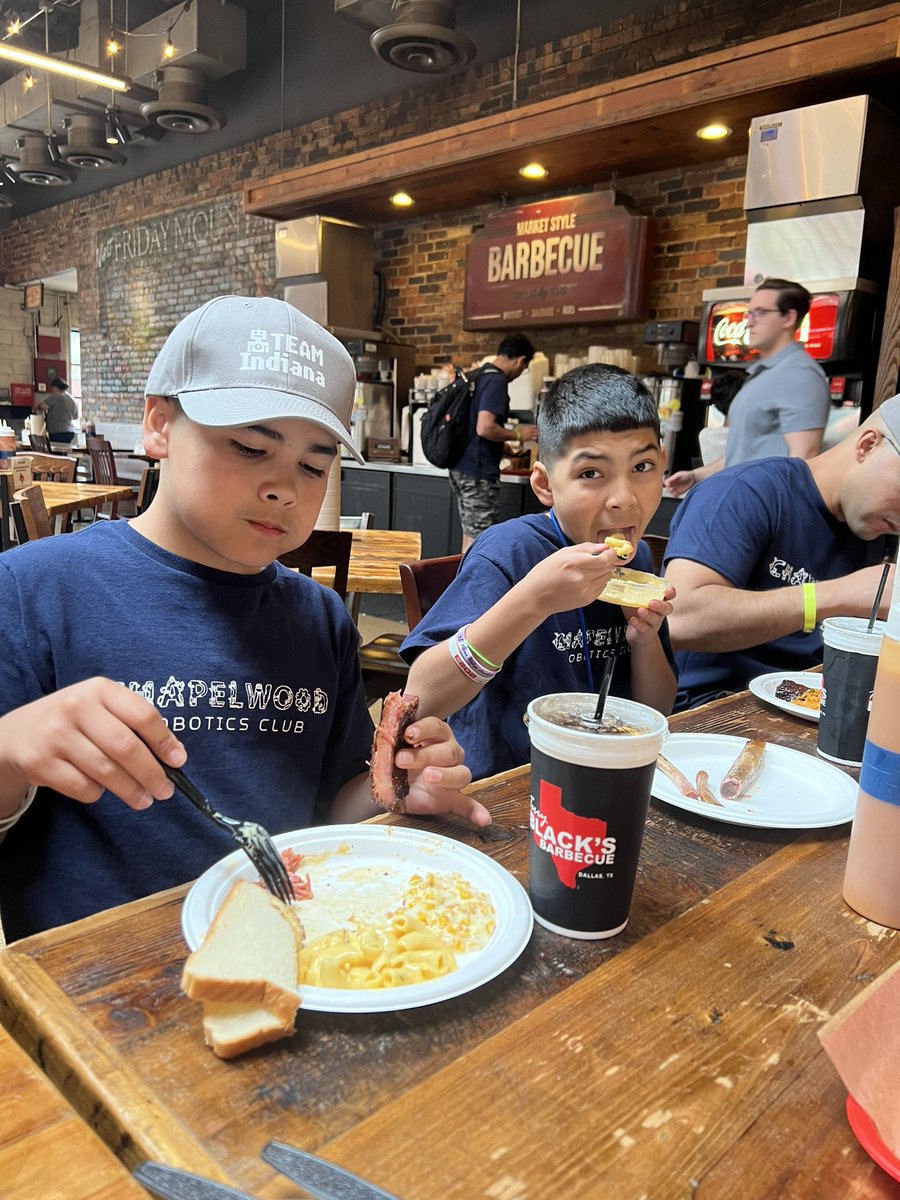 Chapelwood 64000a has passed inspection, decorated their pit, enjoyed a little Texas barbecue and ready to start the qualifications tomorrow. <a href="/CWChamps/">Chapelwood Elementary</a> #wearewayne