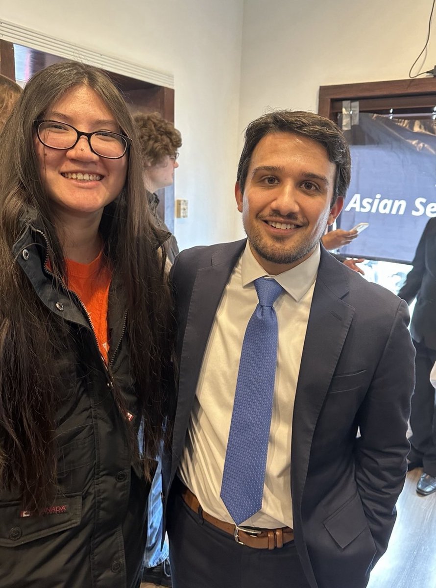lct_11's tweet photo. Congrats @shammasmalik on becoming the new @AkronOhioMayor! I’m excited for the positive change to come to #Akron! #TogetherForAkron #MakeItMalik #MalikIsMayor https://t.co/Xol4lL2gRf