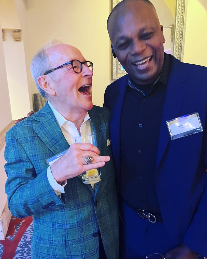 comgreen's tweet image. A special moment with the great Tommy Suggs #catchthewave #Sharp2022 #Hubinternational