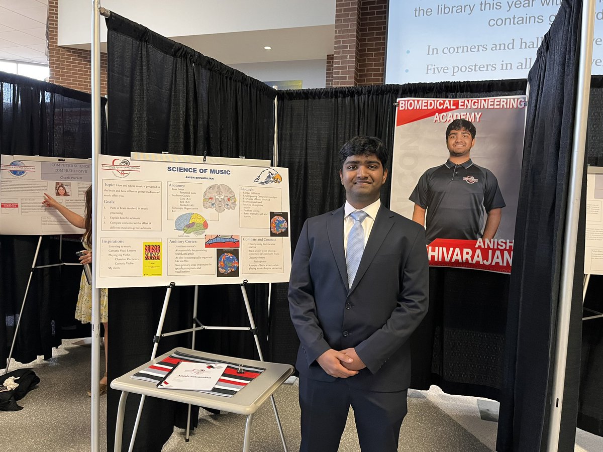 OlatheBIOeng's tweet photo. Our seniors were rocking their presentations tonight. We are so proud of them!!! @Olathe21st https://t.co/8i2AjaLveV