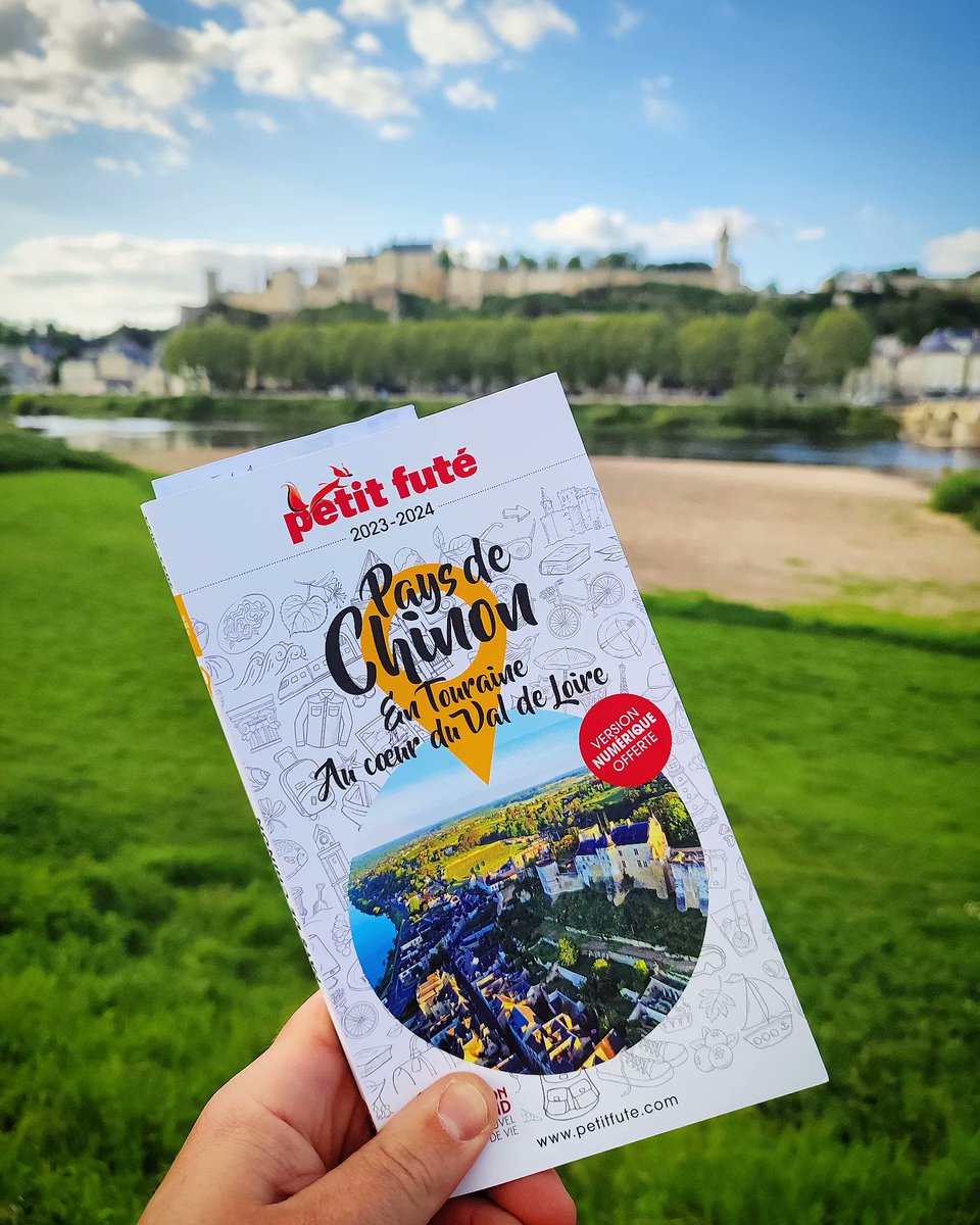 🦊 [NOUVEAUTÉ] Le  guide Petit Futé Pays de Chinon vient de paraître 📸 
📌 @forteresschinon 
#chinon #rabelais #tourisme #touraine #centrevaldeloire #visite #oenotourisme #Patrimoine #bonnesadresses #petitfute