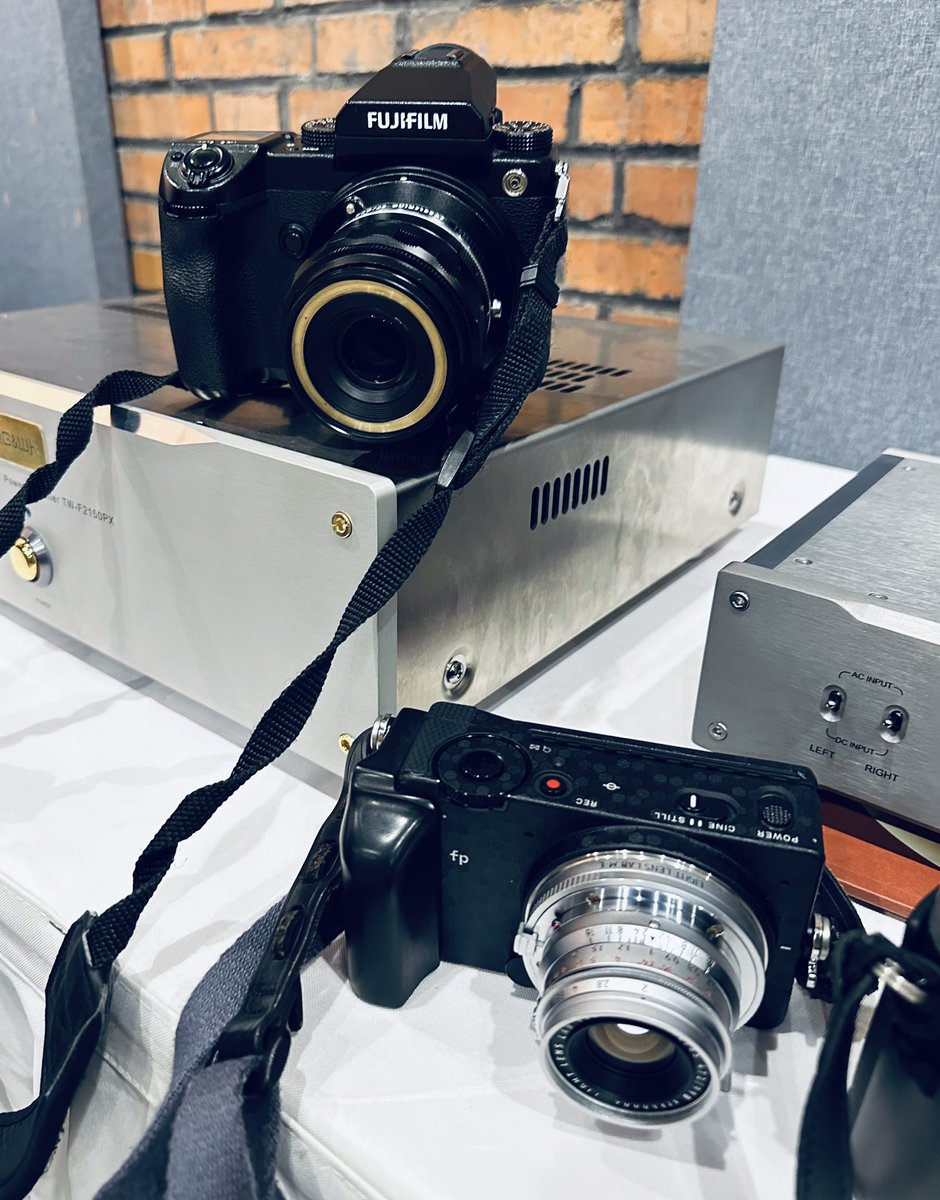 ShotenKobo's tweet photo. LIGHT LENS LAB 新作&amp;試作 🧐 📸️
#lightlenslab
#lll35 
#lll35mmf2 
#8element 
#8枚玉 
#8枚玉ズミクロン35mmf2の復刻版 
#周八枚 
#Lightlenslab
#周Cooke 
#クック 
#speedpanchro 
#speedpanchro50mm https://t.co/tDbJA8c7tC