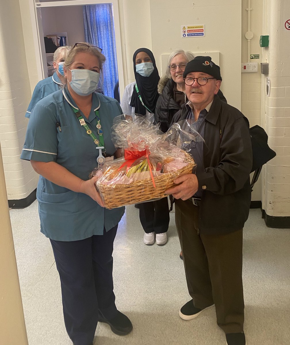 How lovely when a patient and his wife comes back to elective orthopaedics pre op with a gift for the staff to say thank you for the amazing service @TeamNUH @NUHSurgery