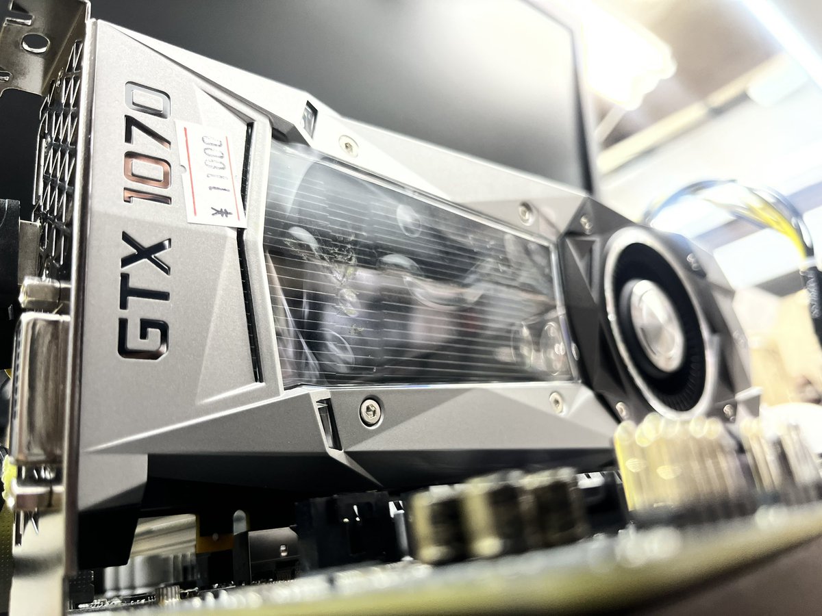 shonan_tsusho's tweet image. GTX1070限定価格販売再開(°▽°
『保守放出』
購入方法
湘南フォロ、いいね、引用RT!店頭にきたら店主にツイートを見せるヽ(´▽｀)/
※1人1個
保証1week故障時TwitterDMまで!
※並び禁
売切ツイしま
写真使い回すʕ•̫͡•ʔ
#湘南通商　#秋葉原ラジオデパート地下　#GTX1070 #1万円位