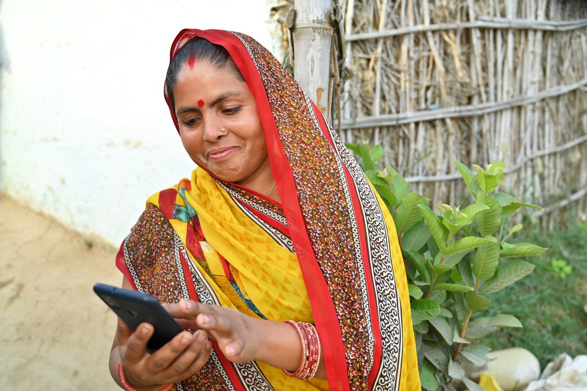 i3_program's tweet image. With @MetLife Foundation’s support, the i3 program works to improve financial inclusion &amp;amp; empower #LMI clients in 🇧🇩🇨🇳🇲🇾🇻🇳 through better digital financial services. 

Watch MSC&apos;s video 👉 tinyurl.com/2smknaae  to understand drivers of #financialinclusion that use technology.
