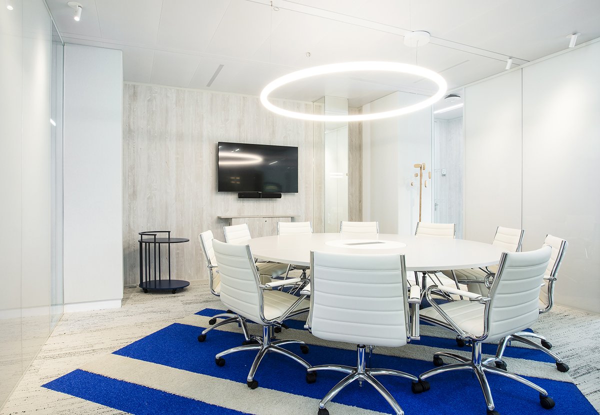 🎨📐Sur notre blog, découvrez un ensemble d'études de cas de projets réalisés en France. Des espaces dans lesquels les sols servent l'aménagement global pensé par les utilisateurs finaux, les architectes et les designers.
interf.ac/410B91F
#design #bureaux #workplace