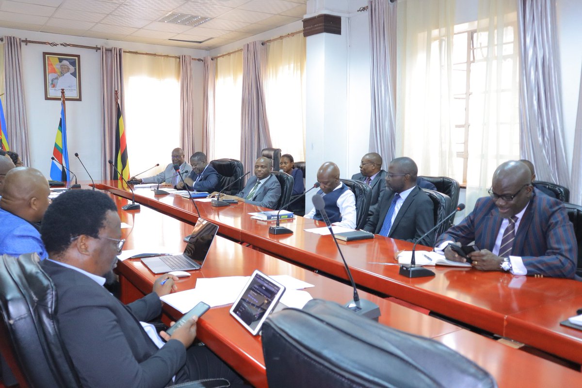 MoWT_Uganda's tweet photo. @MoWT_Uganda is hosting a delegation from the Ministry of Public Works &amp; Transport,  Kingdom of Eswatini. @EswatiniGovern1 is in the process of establishing a Roads Authority &amp; is interested in learning how @UNRA_UG &amp; @UgandaRoadFund conduct business. https://t.co/aGl5hLj0Lx