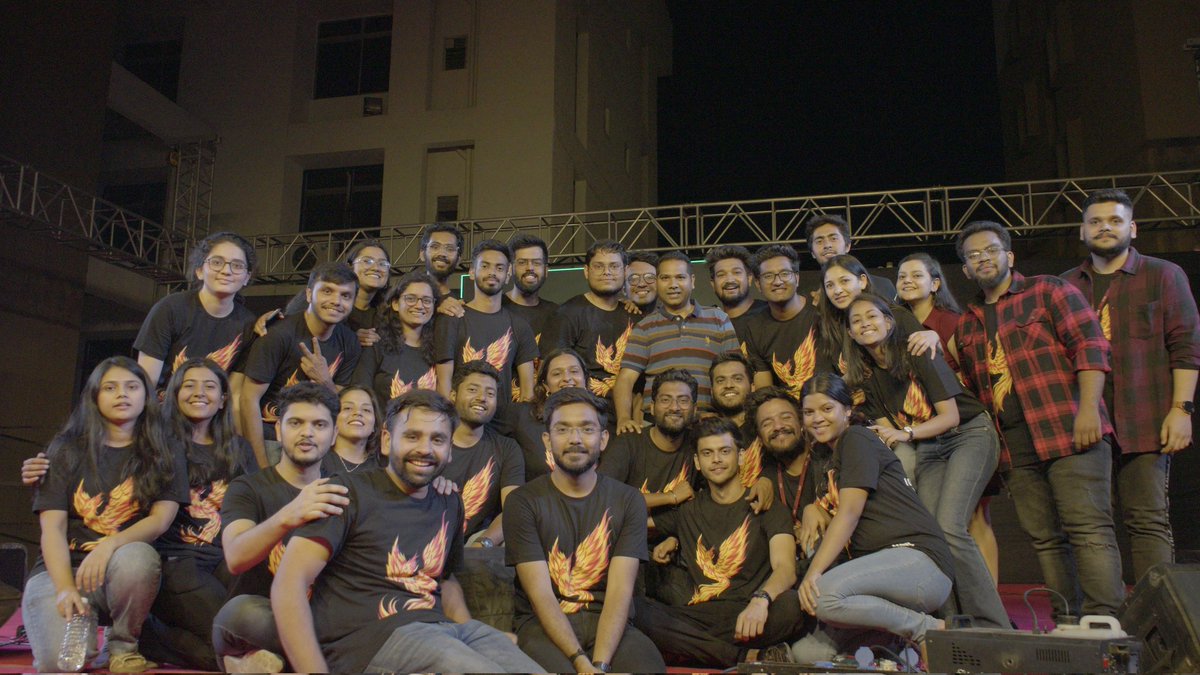 ignisense_siib's tweet photo. One team, One dream!
To work hard and party harder!🥳
Here's presenting the team behind all the hustle in Ignisense'23!❤️
#Hailigni #ignisense #college #fest #event #symbiosis #siib #pune https://t.co/LY8iRnoIxF