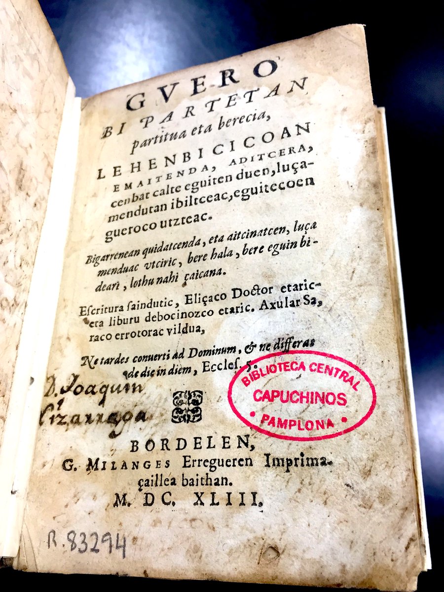 ESantazilia's tweet photo. Ez dira asko XXI. mendera ailegatu zaizkigun 'Gero' ezagunaren aleak (#Axular, 1643).
Iruñeko Kaputxinoena berezia da, Elkanoko (#Eguesibar) Joakin Lizarraga (1748-1835) euskal idazle oparoak erabili baitzuen.
#euskara #Nafarroa https://t.co/uHXMOHuWhs