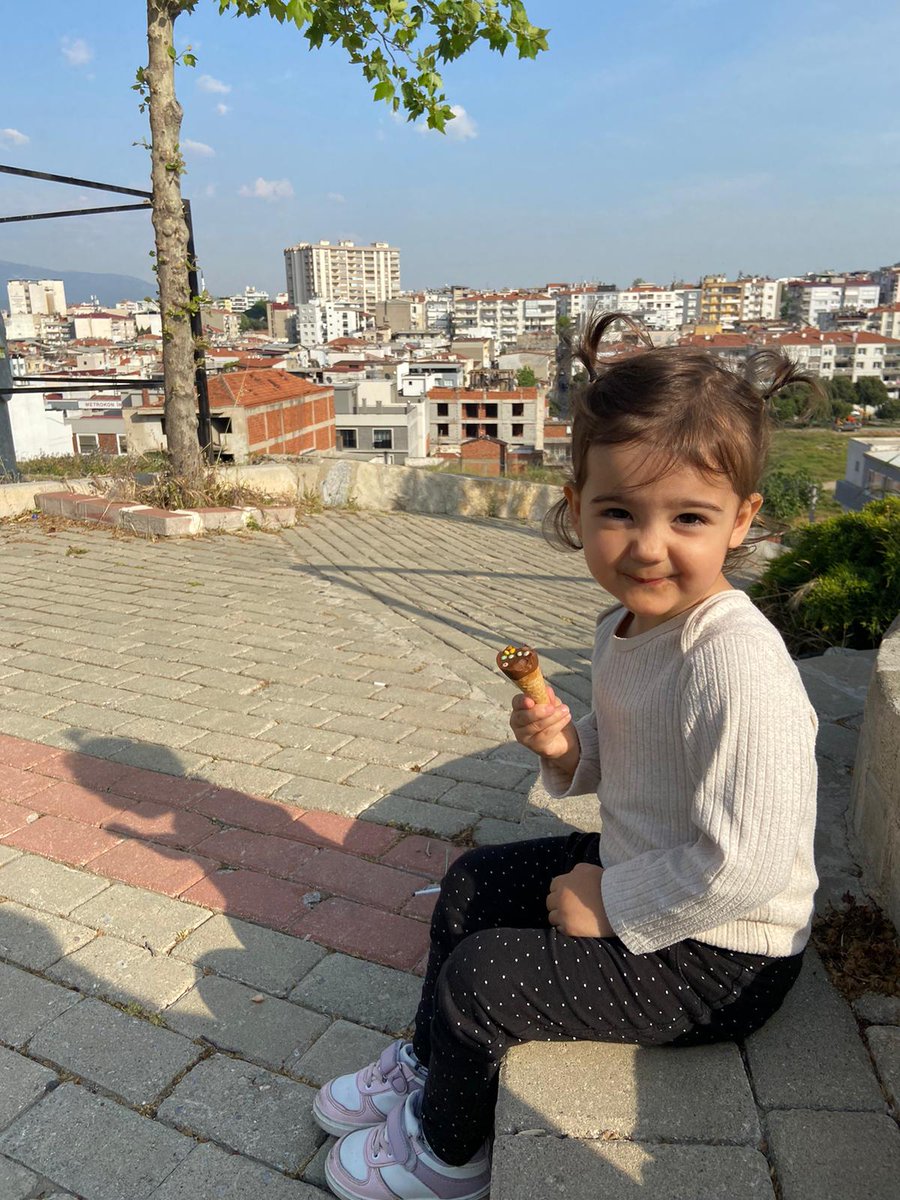 O benim Dünyam 
#kızım