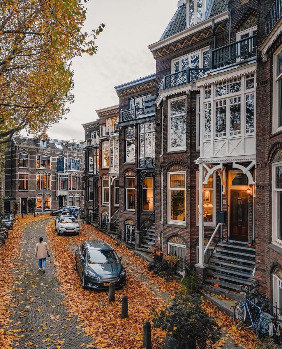 Utrecht City
Netherlands 🇳🇱

Photo via: Europe | IG