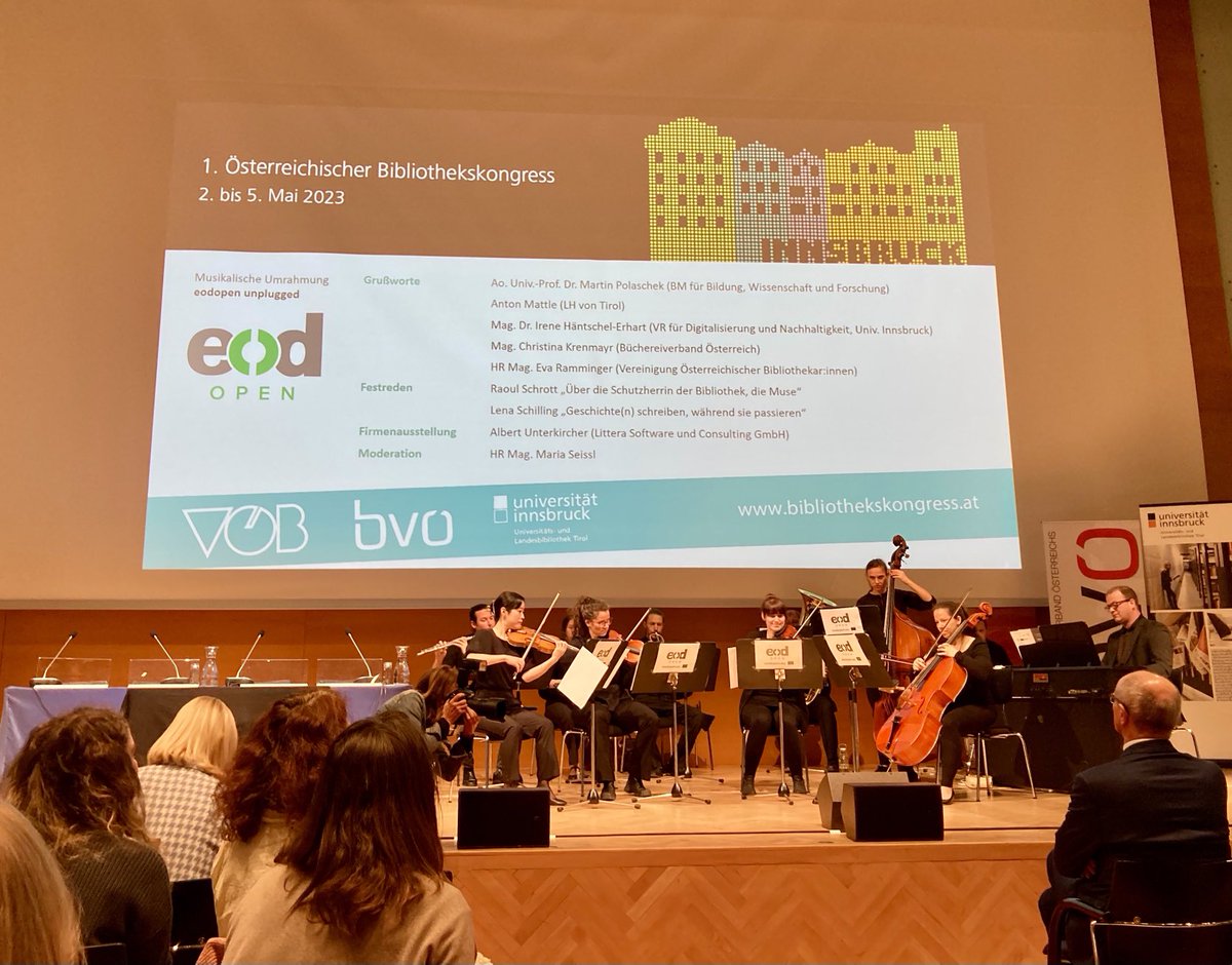 Es geht los: Der 1. Österreichische Bibliothekskongress wird eröffnet. #bibkongressibk