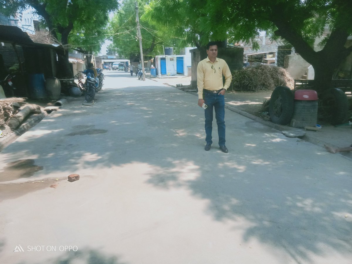 DesarGp's tweet photo. આજરોજ માનનીય તાલુકા વિકાસ અધિકારી સાહેબ ડેસર દ્વારા ડેસર ગામની વિકાસ કામો નિ તથા ગ્રામ પંચાયત કચેરી નું રેકર્ડ નિરીક્ષણ તથા સરકાર શ્રી ના ગ્રામ સુવિદ્યા પોર્ટલ નિ નિરીક્ષણ મુલાકાત https://t.co/4UPp5xhhpg