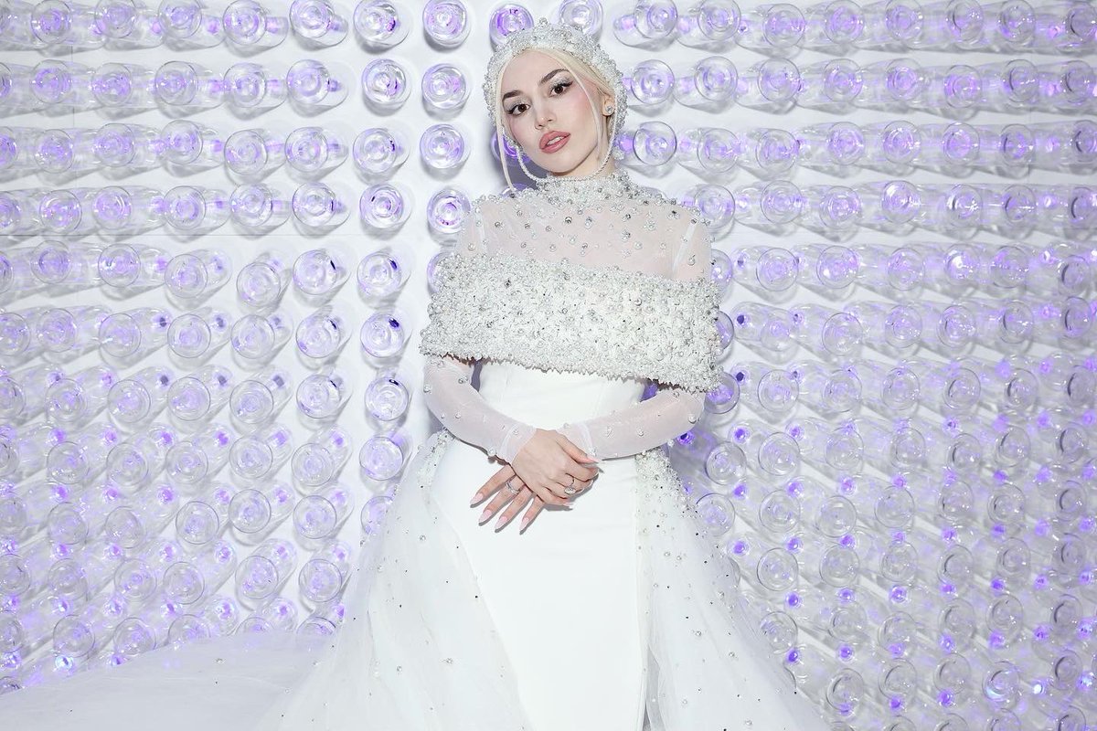 AvaMax's tweet photo. 🤍 MET GALA 2023 🤍 https://t.co/JQsqas5YyU