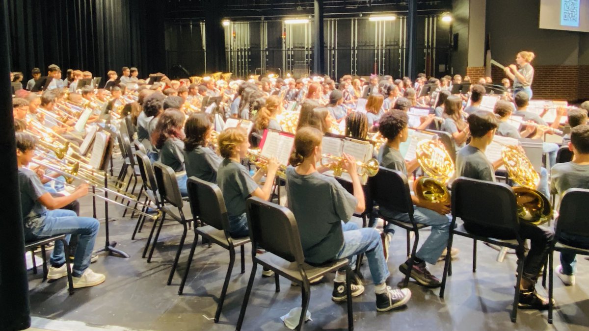 SJH Band tweet media