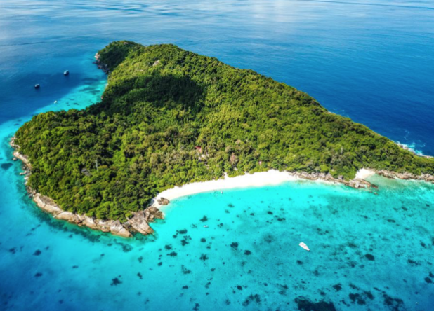 IciThailand's tweet photo. Actu : L'île de Similan fermera temporairement pour la saison de la mousson du 15 Mai au 15 octobre https://t.co/l37hUif2aE #Thailand #Actualité #Thailandnews #icithailand #beach #plages #paradiseBeach #Similan #Similanisland #Paradise #beachvibes #thai #icithailand.com https://t.co/flZLA2o1du