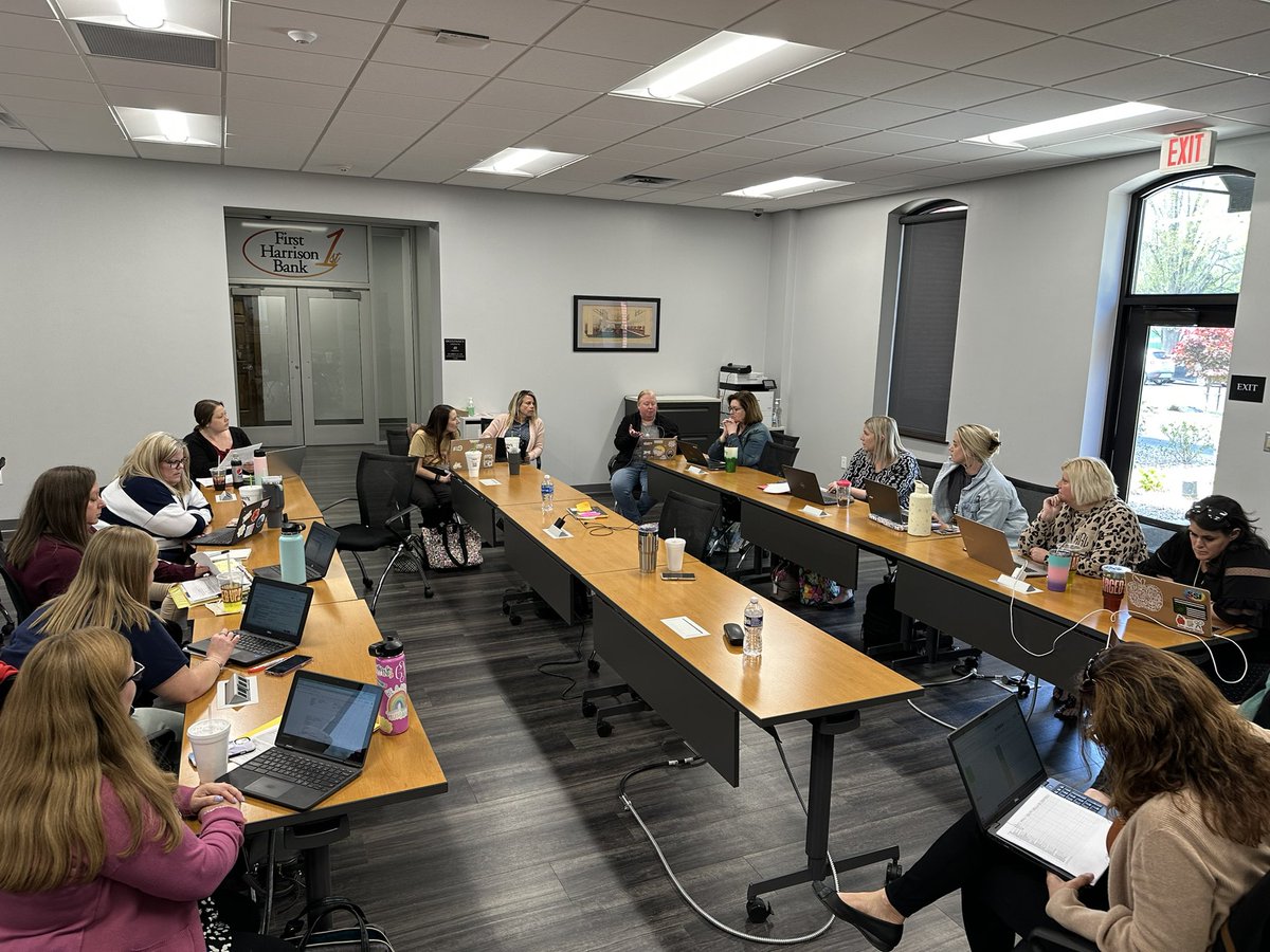 BCPS Kindergarten and 2nd grade teacher LEADERS from each school collaborated together to develop our district Essential Standards. Their work is instrumental in moving BCPS forward! #MovingForward <a href="/bcps_sld/">BCPS CIA</a> <a href="/Jesse_Bacon/">Jesse Bacon, Ed.D.</a> <a href="/SolutionTree/">Solution Tree</a>