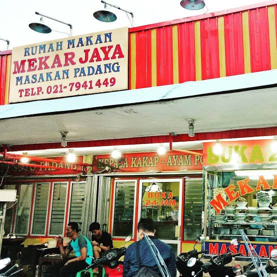 agiwika's tweet photo. @txtdrkuliner Mekar Jaya di Mampang siih https://t.co/9BRyOEvdTq