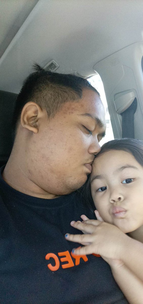 Alesabmcd_'s tweet photo. ♥️👨‍👩‍👧 A fam of 3 padin https://t.co/DkFRBO6lLh