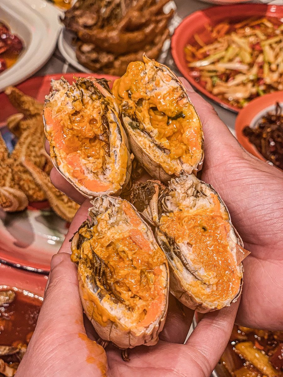 It feels like I haven't gone out to eat seafood for a long time, and today is another beautiful day,