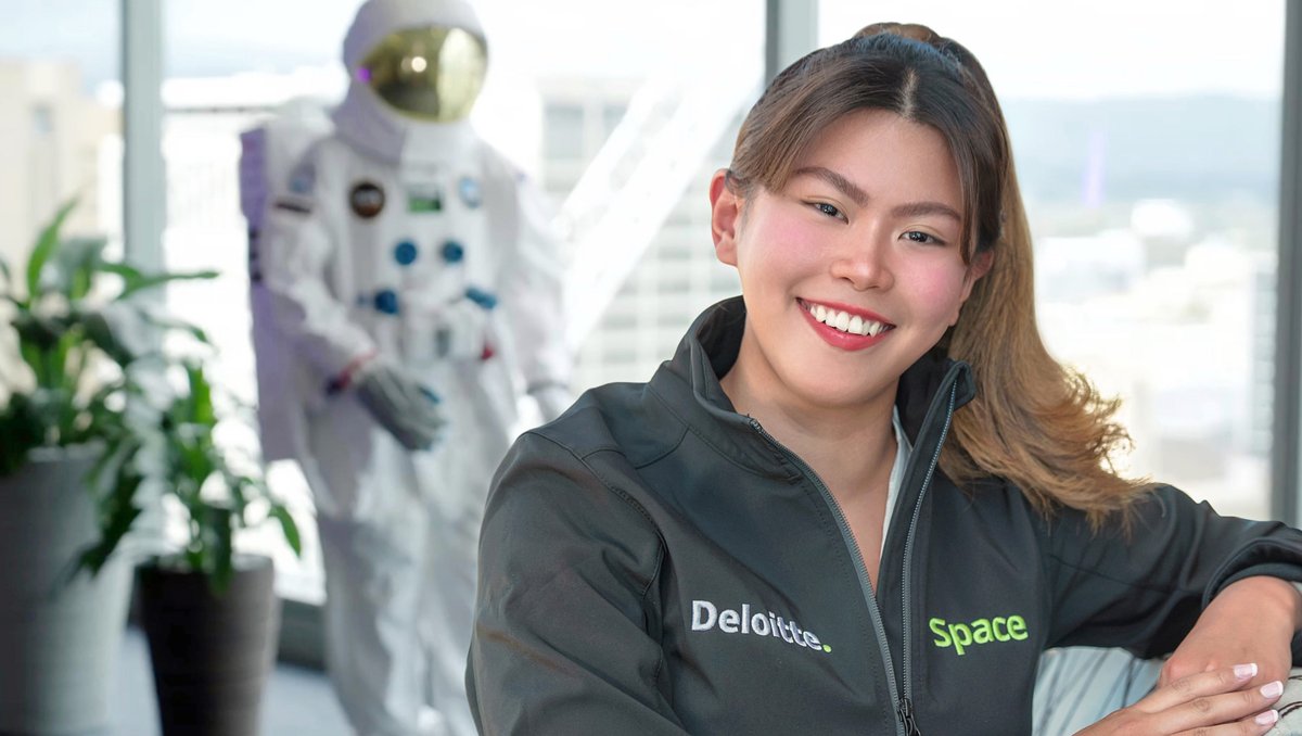 “Coming to Adelaide has made me realise that when you’re passionate about making a difference, the possibilities are endless with the power of space,” says Samantha Santos from <a href="/Green_Dot/">Deloitte Australia</a>.

Read Samantha's story. 👉 bit.ly/3p1Ojy6

#SpaceCareers #SpaceState