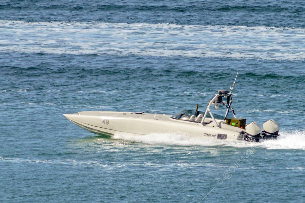 WarshipCam's tweet photo. MARTAC T-38 Devil Ray high speed Unmanned Surface Vessel (USV) operating in San Diego Bay - May 2, 2023 #T38DevilRay

SRC: TW-@cjr1321 https://t.co/2t2WdzLHK3