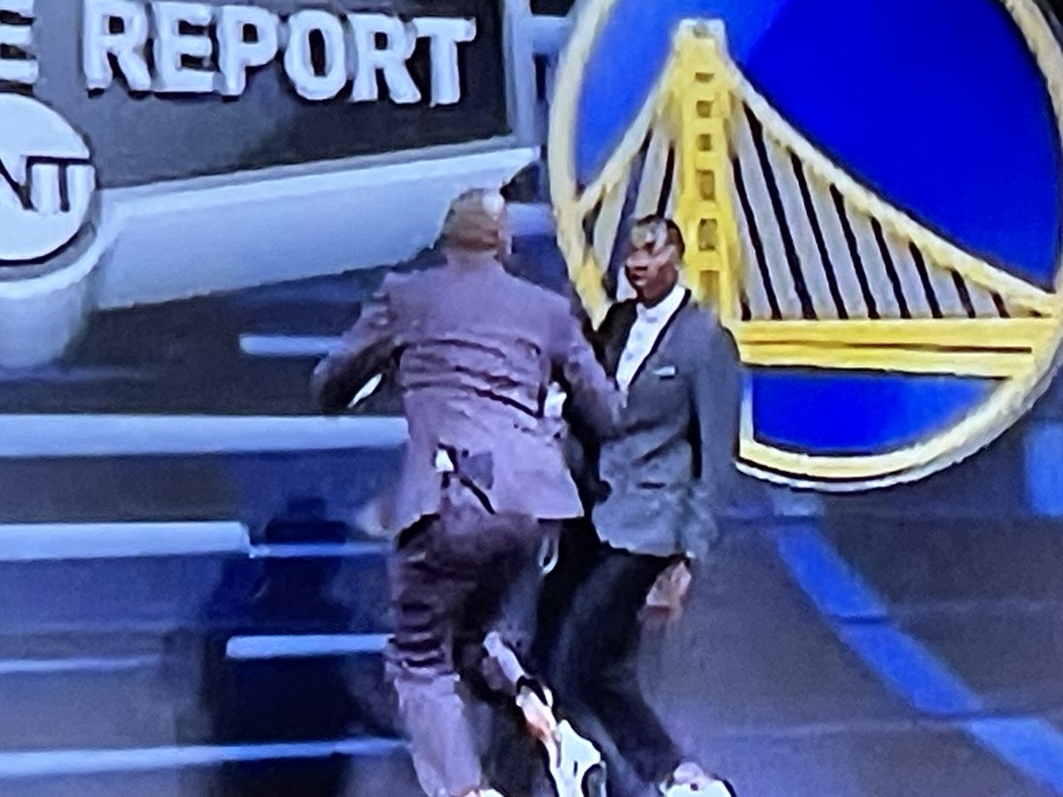 rahulsharmapsyd's tweet photo. @NBAonTNT #JamalCrawford #5thManOfTheYear https://t.co/srCdSxArUt