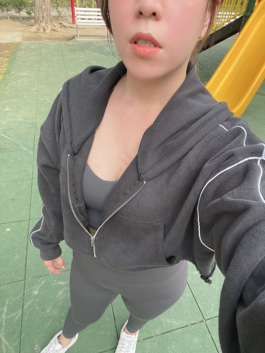 運動後皮膚會癢->然後就會抓->抓了就會紅 以上 https://t.co/rsI6OL8Xfh