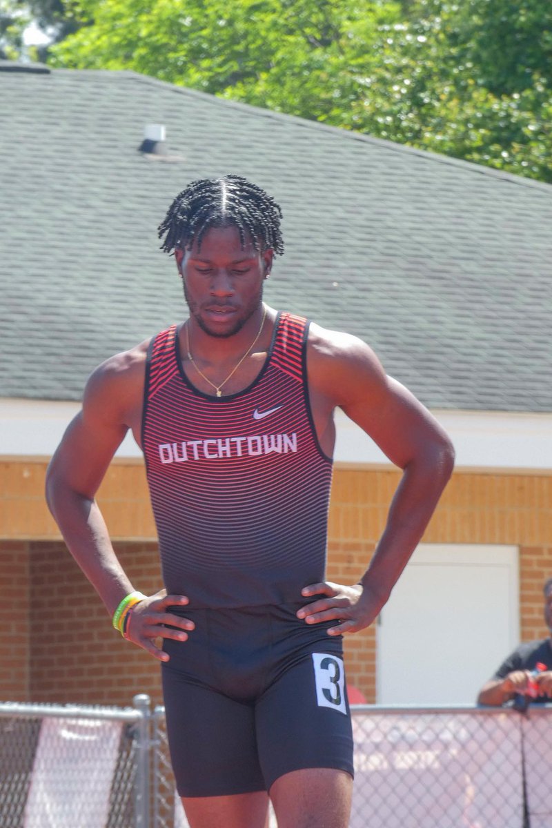 Justin_Harper_'s tweet photo. Recruitment is still open 🔓

✅100m : 10.73

✅200m : 21.59

✅60m : 7.02

✅200m indoor: 22.6 https://t.co/lztGqFe49i