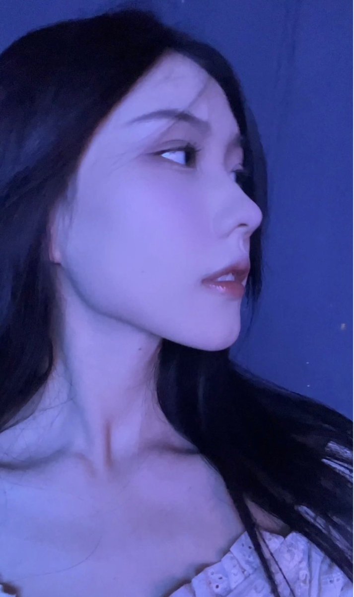 #盯射 #ahegao #阿黑颜 #翻白眼 #母猪 #反差婊 #网红 #黑皮 #女神 #婊子 #高潮脸 #整容脸 #蛇精脸 #油脸 #名媛 #太妹 
反差感十足 https://t.co/rtY6IwajrT