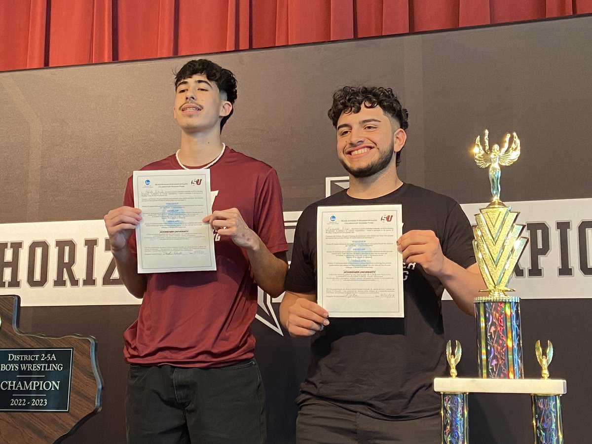 Congratulations to these two young men, Fernando Villa and Derek Estrada on signing to @SchreinerMWR 
Both of these young men have grown so much and are two of the toughest athletes I know! Thank you for being the leaders you’ve become. Can’t wait to go watch you from the stands!