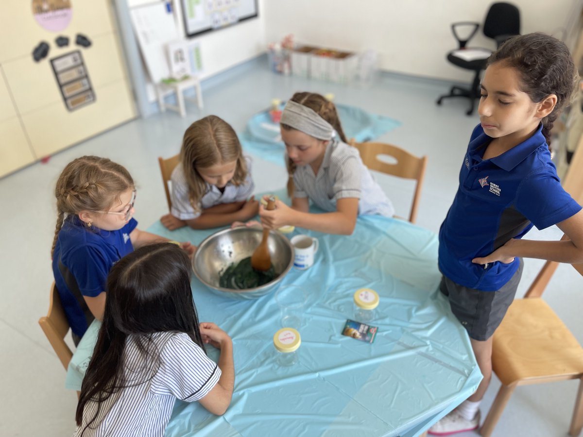 DubaiBritishEH's tweet photo. Play Dough Clay CLub ECA had a wonderful time getting creative yesterday!

#ECA #Opportunities # PlayDough #ClayClub https://t.co/XhxuL0iBco